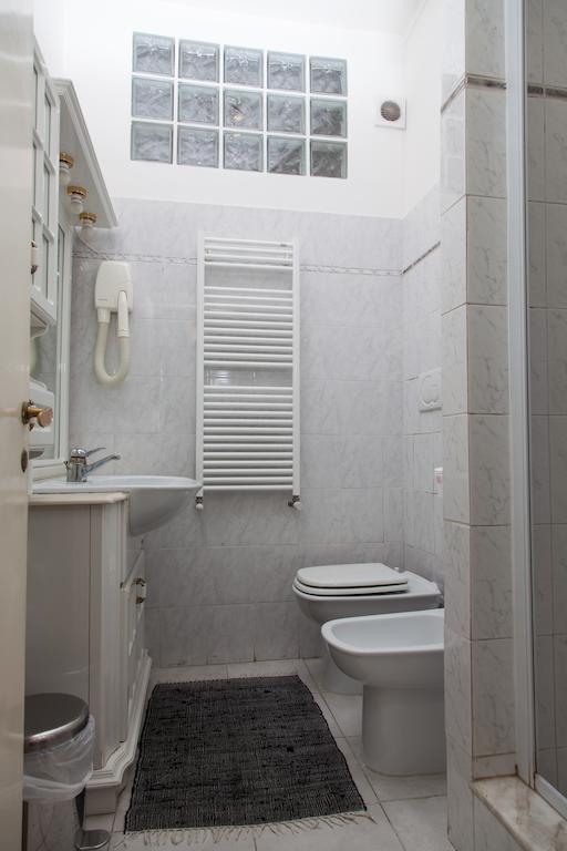 Chambre avec Salle de Bains Privative Séparée
